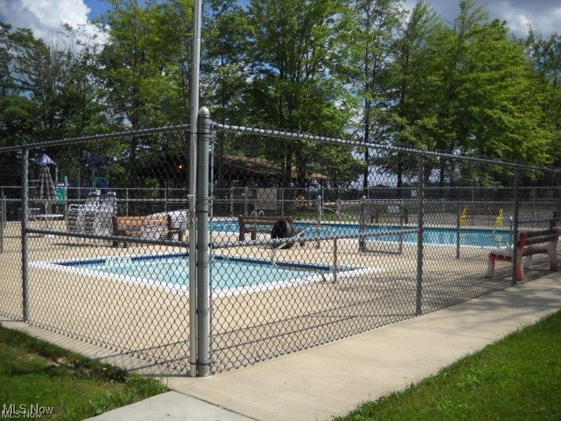 Roaming Rock Sub/Ashtabula Cou - Residential