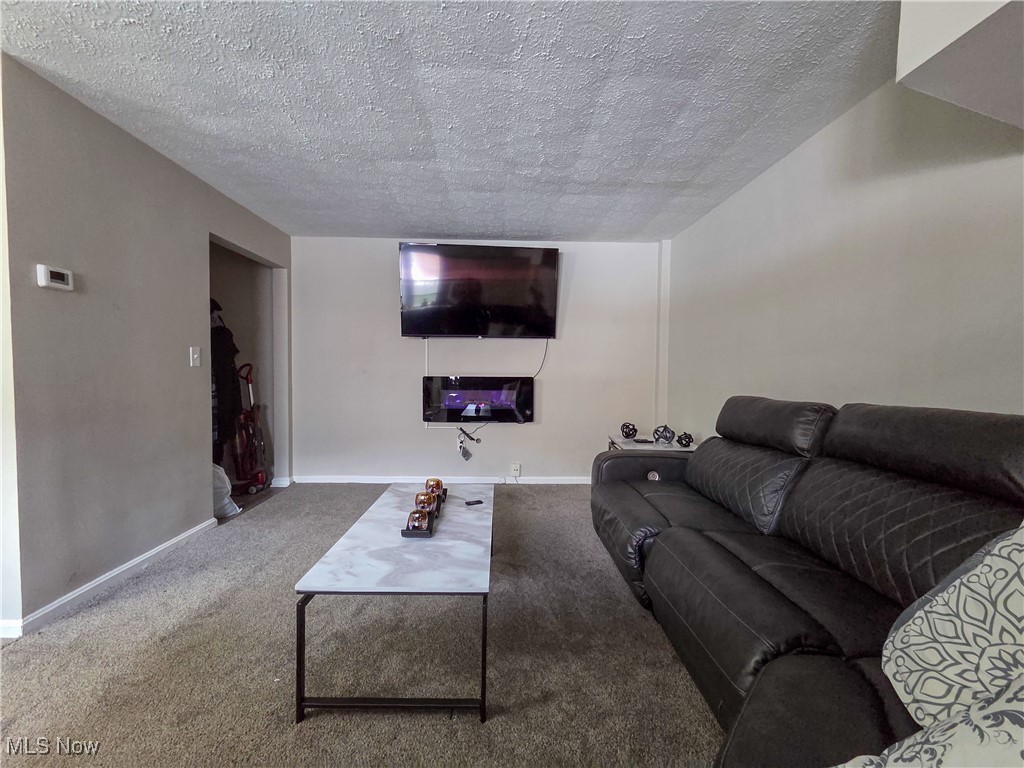 Royal Court Condos - Residential