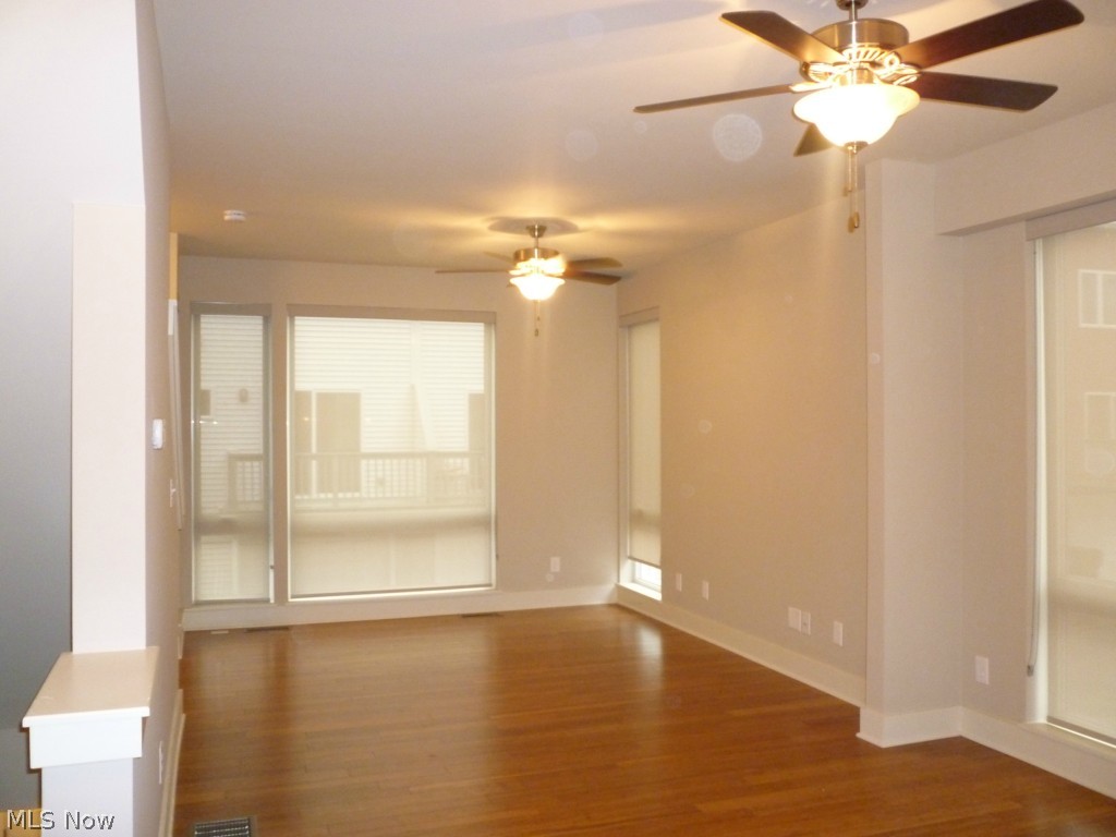 Battery Pk Twnhms Condo - Residential Lease
