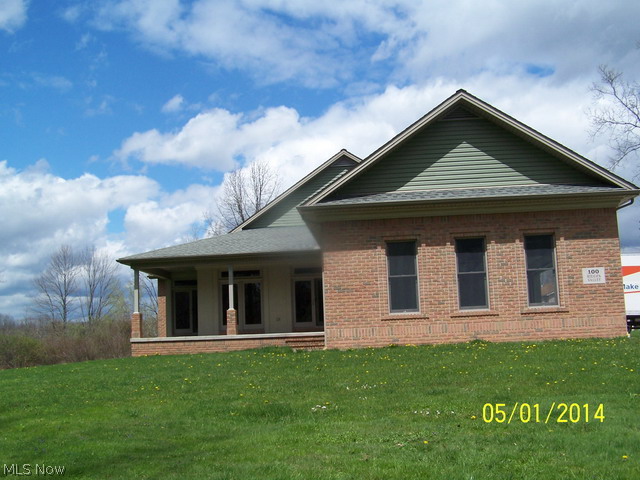 Like new! Brick and vinyl ranch with open floor plan and 3 car attached garage. Front entry foyer opens to formal dining room and living room. Kitchen with dinette area with island. First floor half bath plus laundry room. Unfinished basement is ample room for additional living space. Over 1 acre lot and more. •
o The purchaser must be buying the home as their primary residence during the initial 20 days of listing, without competition from investors. This property is eligible under the Freddie Mac First Look Initiative through 06/03/2014- See attached pest inspection. Furnace needs inducer motor.