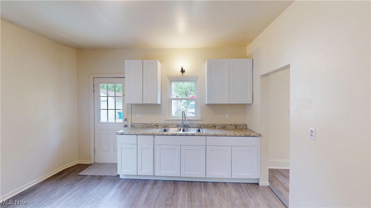 Thomas Struthers Add 05 - Residential Lease