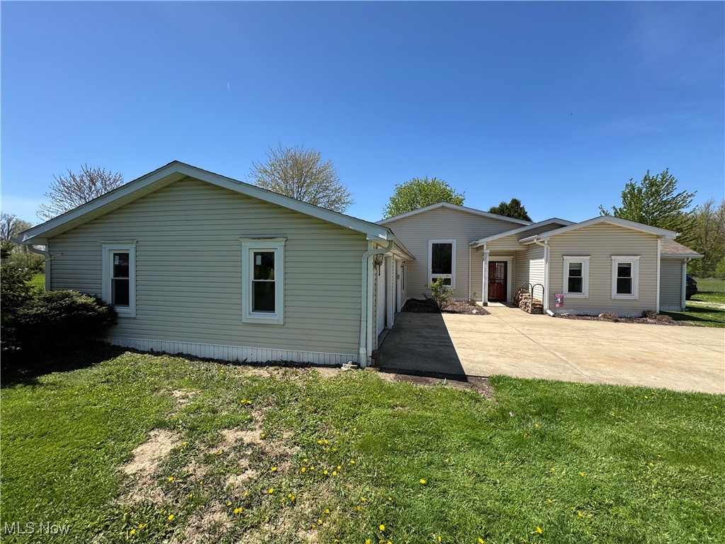 14380 Baumhart Road, Oberlin, Ohio image 3