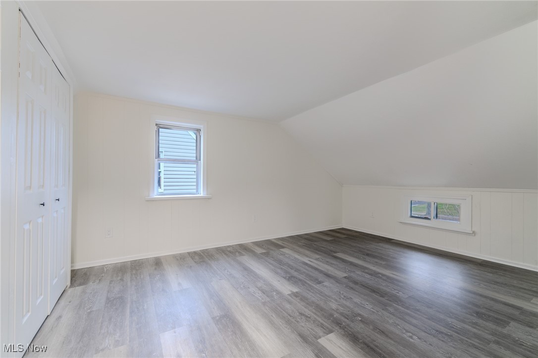 Robert Dvoraks Brentwood Village - Residential