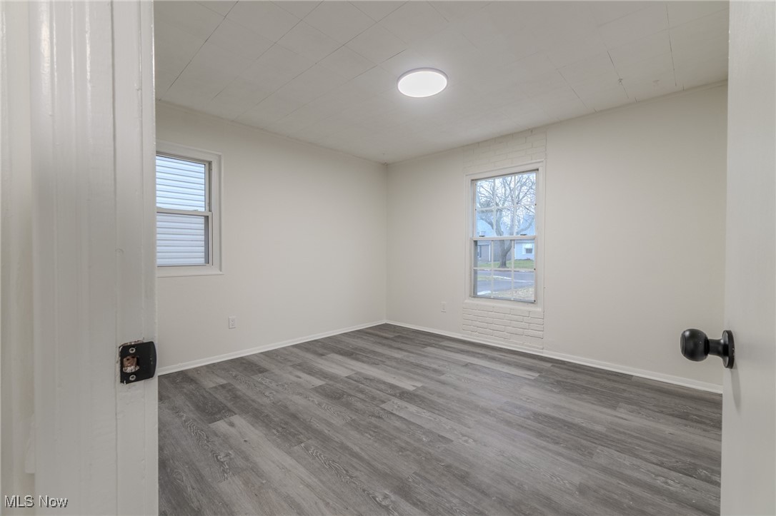 Robert Dvoraks Brentwood Village - Residential