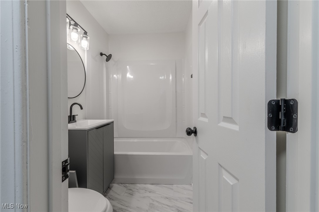 Robert Dvoraks Brentwood Village - Residential