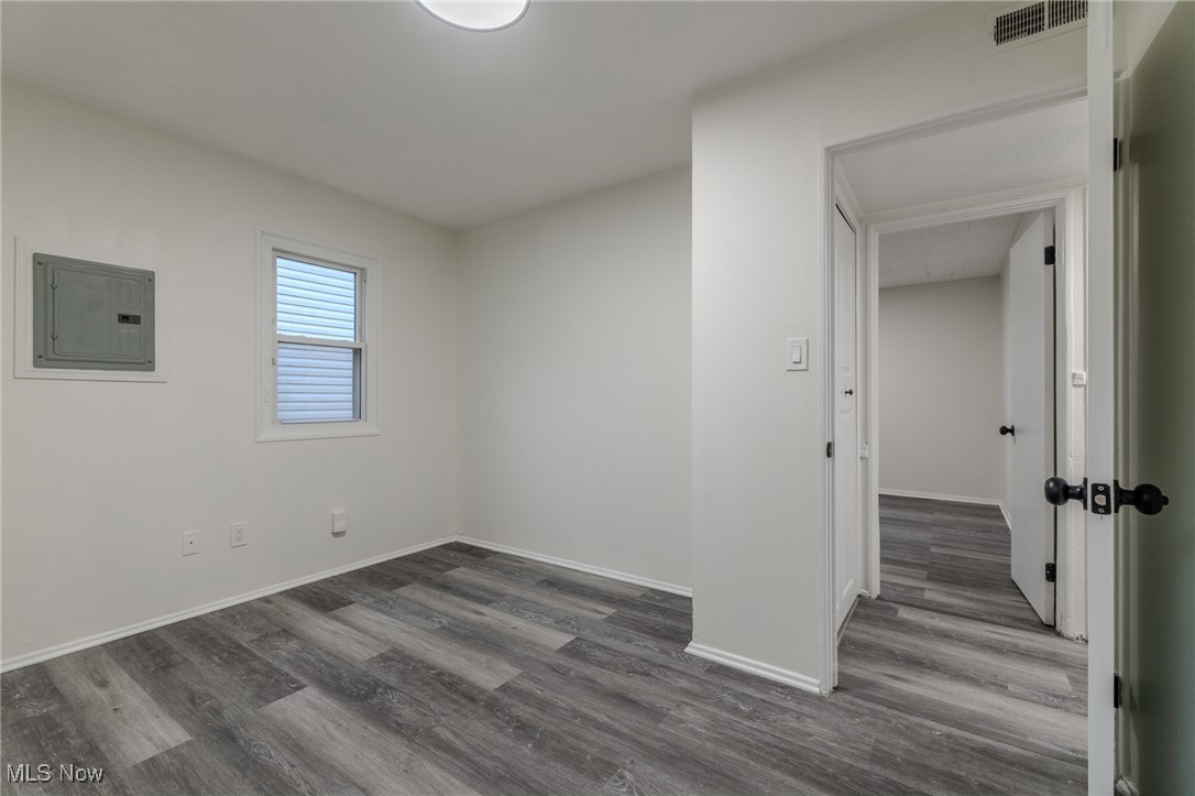 Robert Dvoraks Brentwood Village - Residential