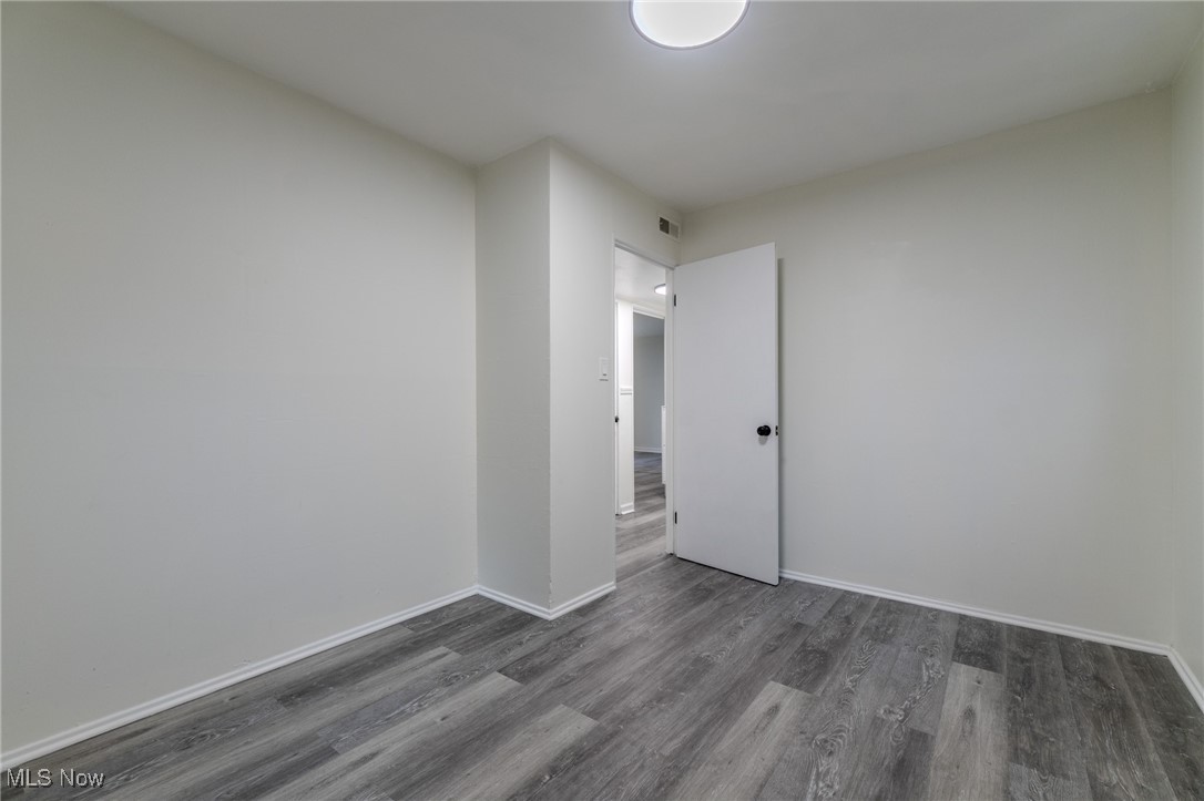 Robert Dvoraks Brentwood Village - Residential