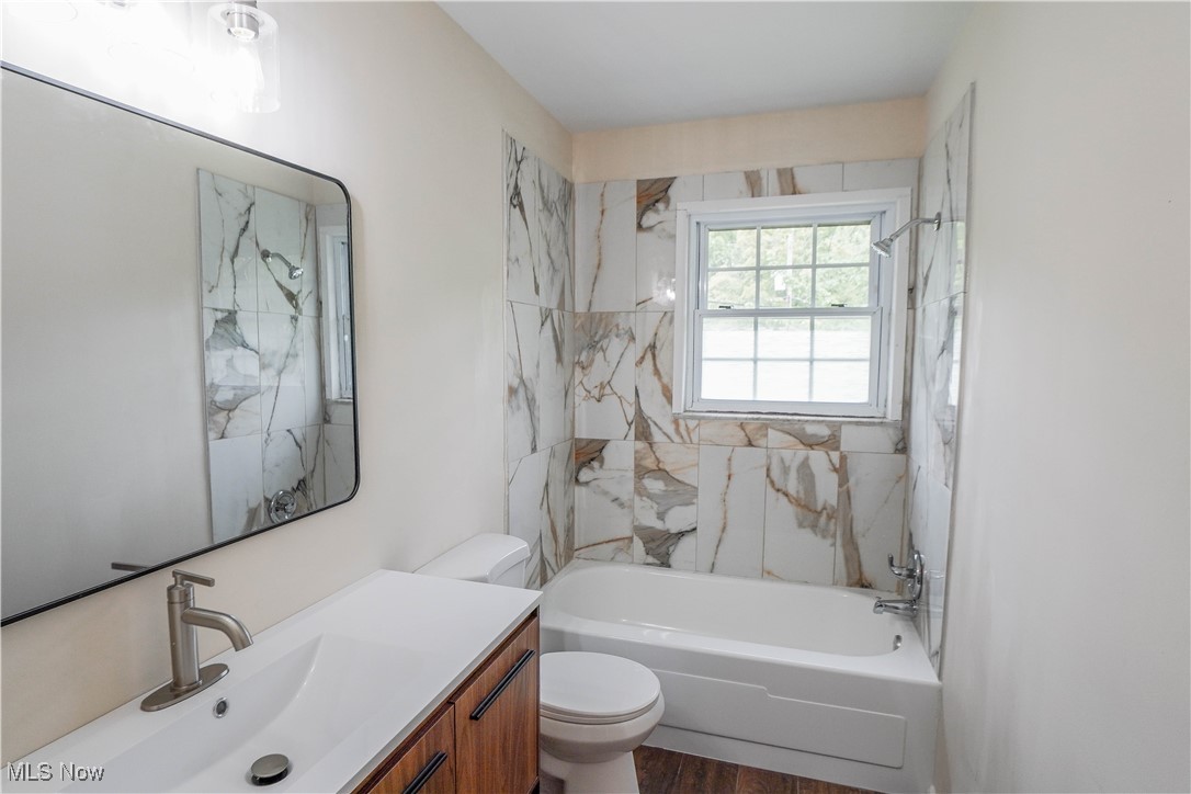 1105 East Boulevard, Aurora, Ohio image 19