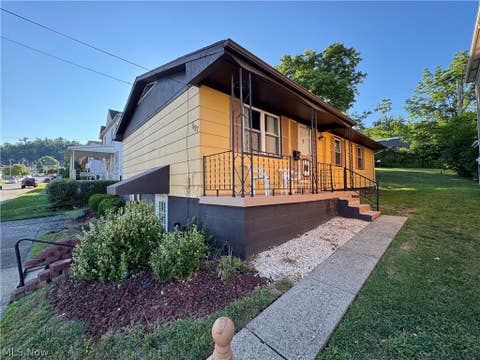 Homes For Sale - 507 W Vine Street<br/> Martins Ferry, OH 43935
