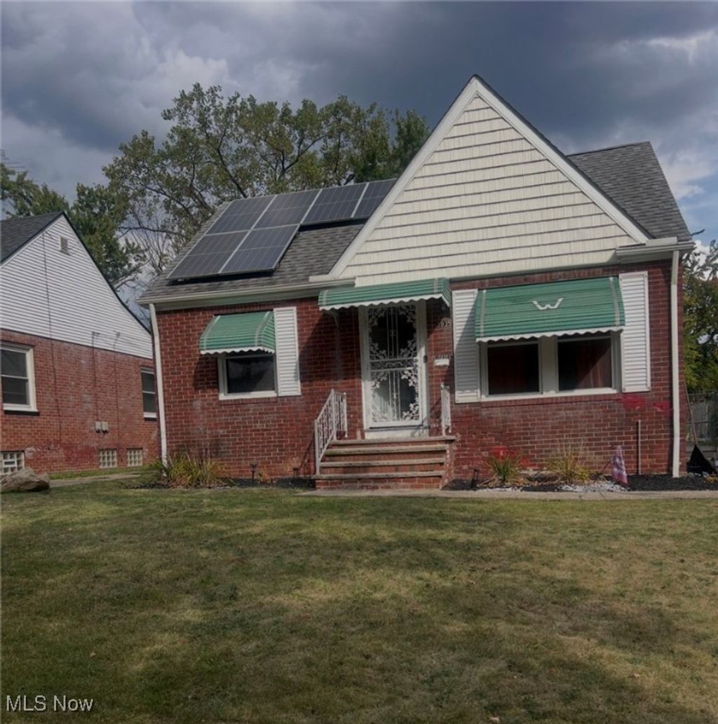 Photo of 3935 E 176th Street, Cleveland, OH 44128 (MLS # 5177323)