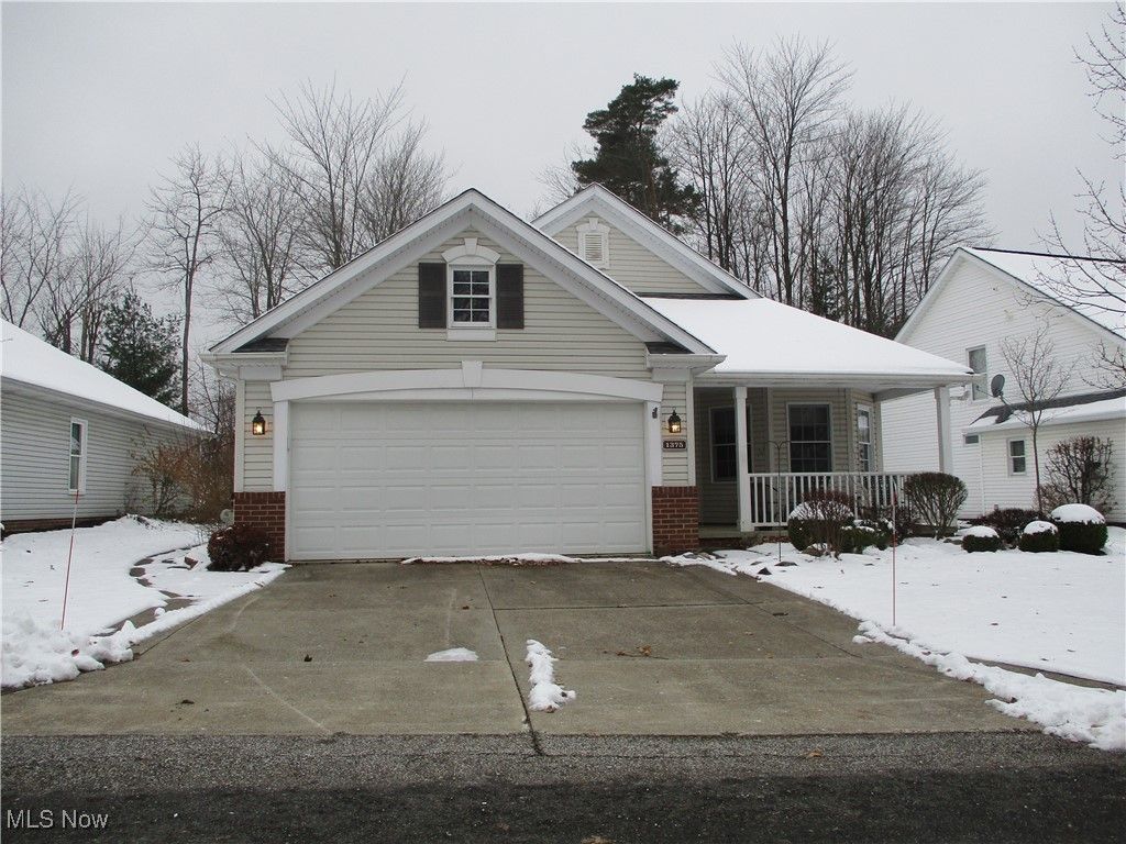 Photo of 1375 Golden Lane, Broadview Heights, OH 44147 (MLS # 5176182)