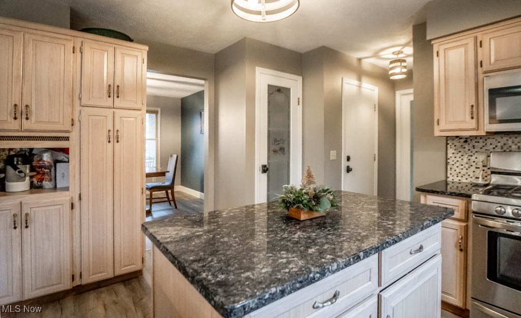 Colonial Hills - Residential