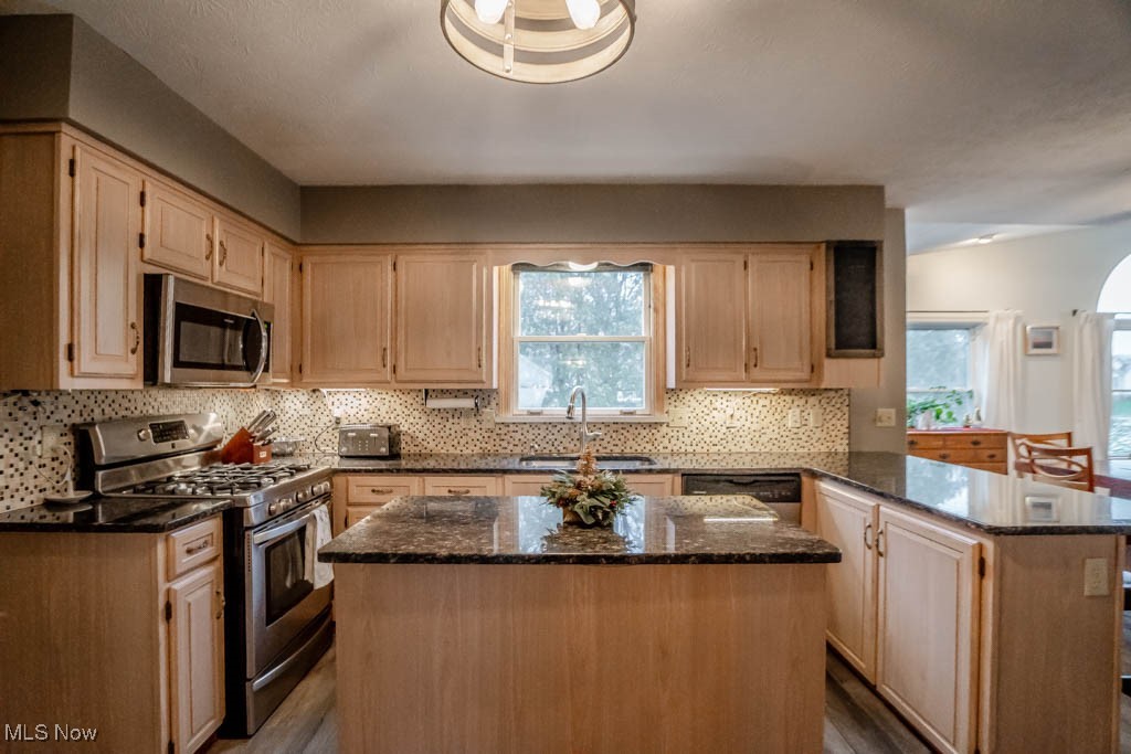 Colonial Hills - Residential