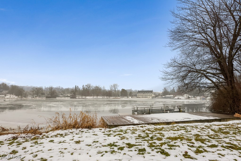 Willowdale Lake - Residential