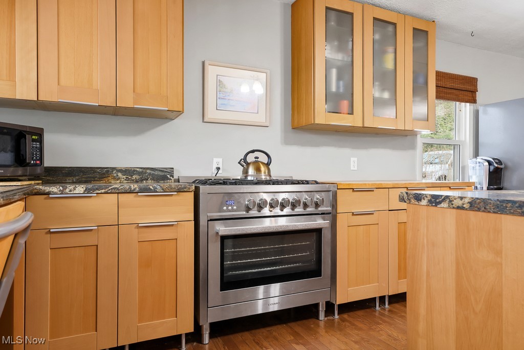 Willowdale Lake - Residential