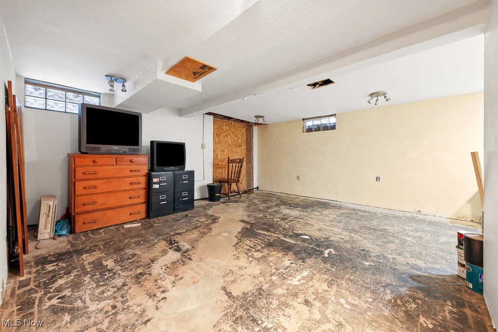 Willowdale Lake - Residential