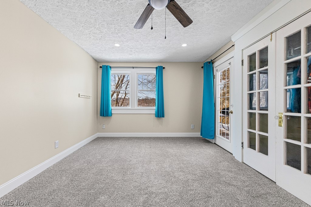 Willowdale Lake - Residential