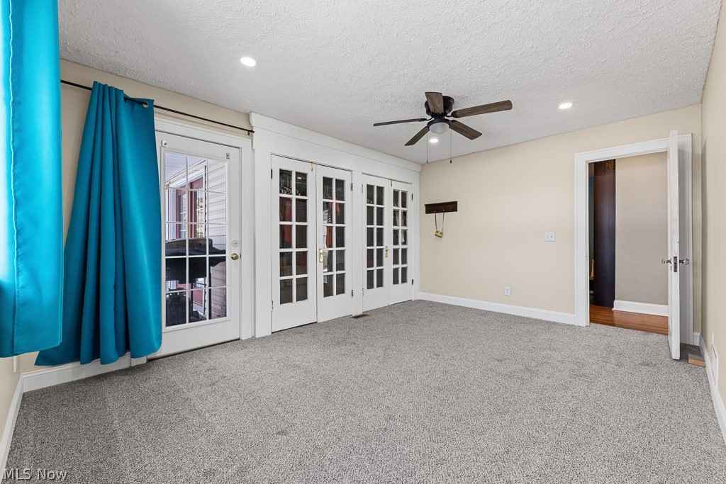 Willowdale Lake - Residential