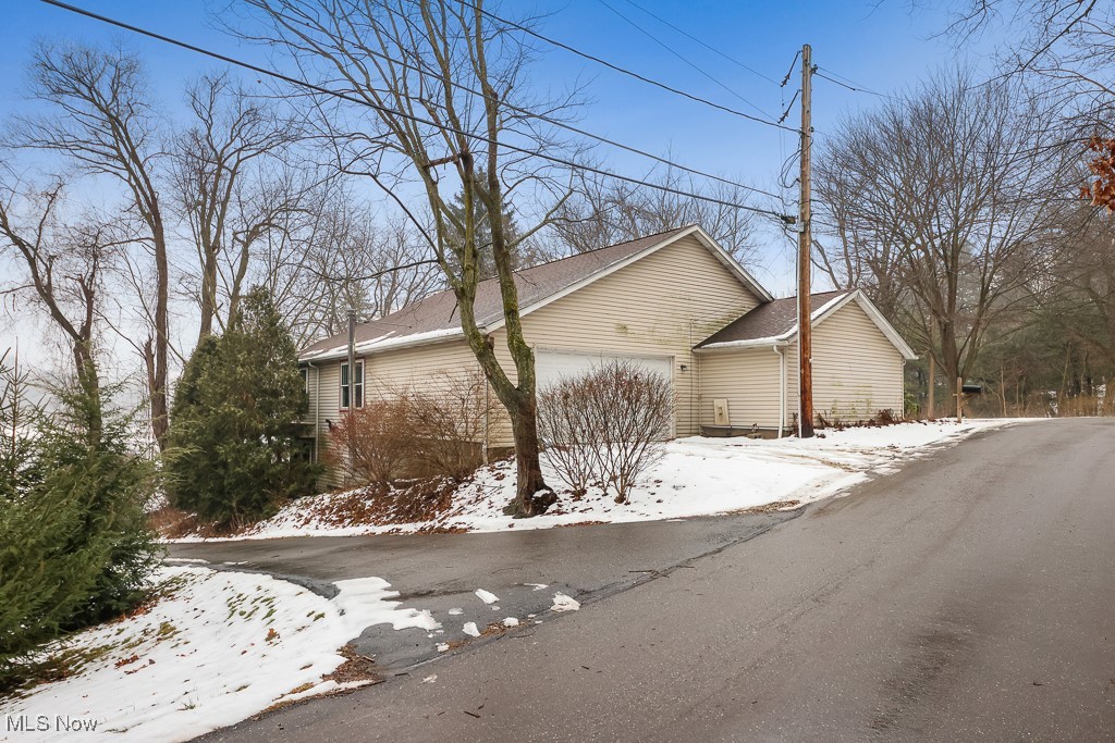 Willowdale Lake - Residential