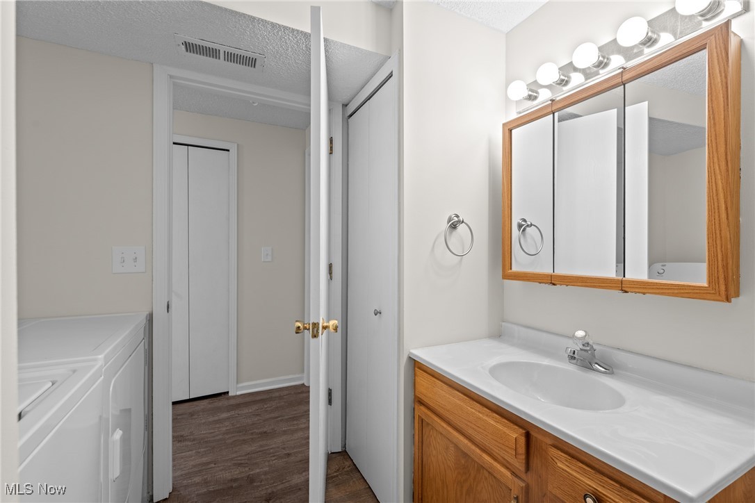6227 Hidden Creek Drive #126, Lorain, Ohio image 32