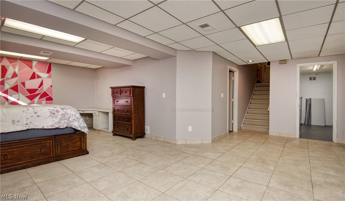 Hamilton Lake Manor 4 - Residential