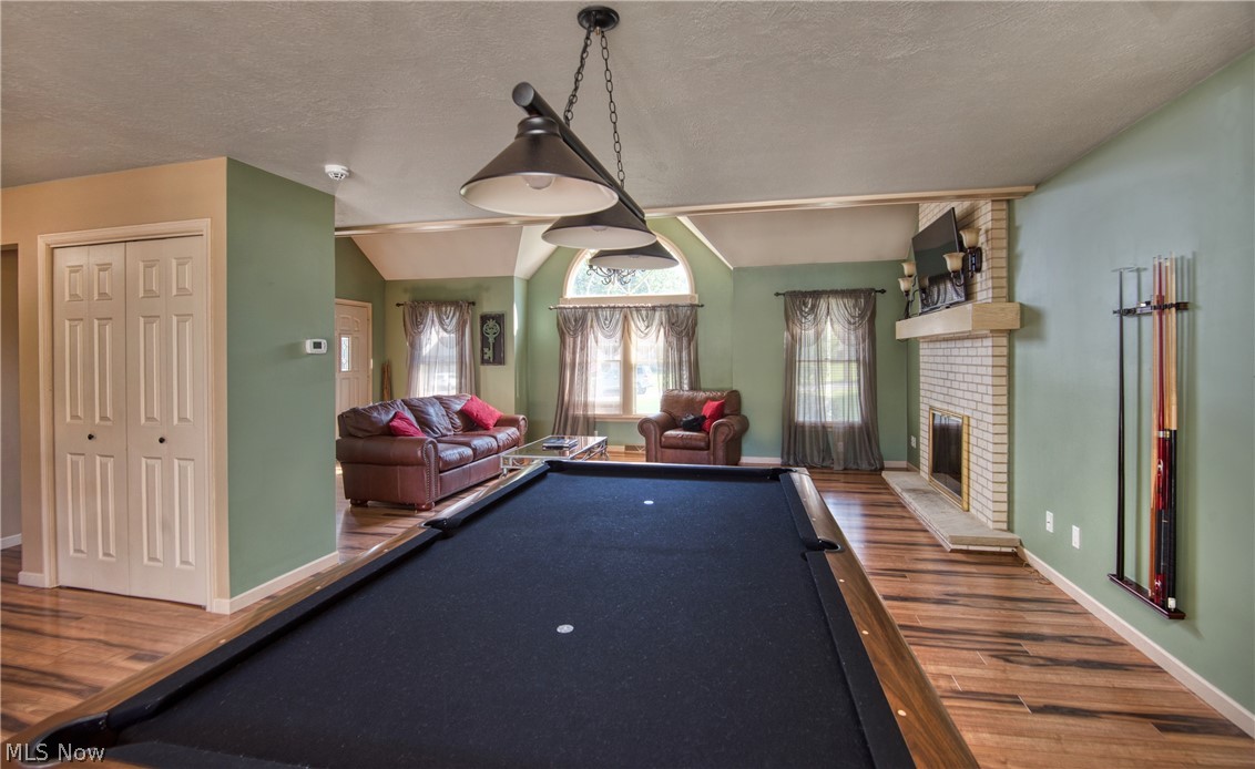 Hamilton Lake Manor 4 - Residential