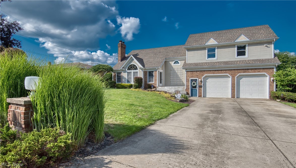 Hamilton Lake Manor 4 - Residential