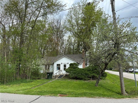 Photo for 944 East Boulevard
