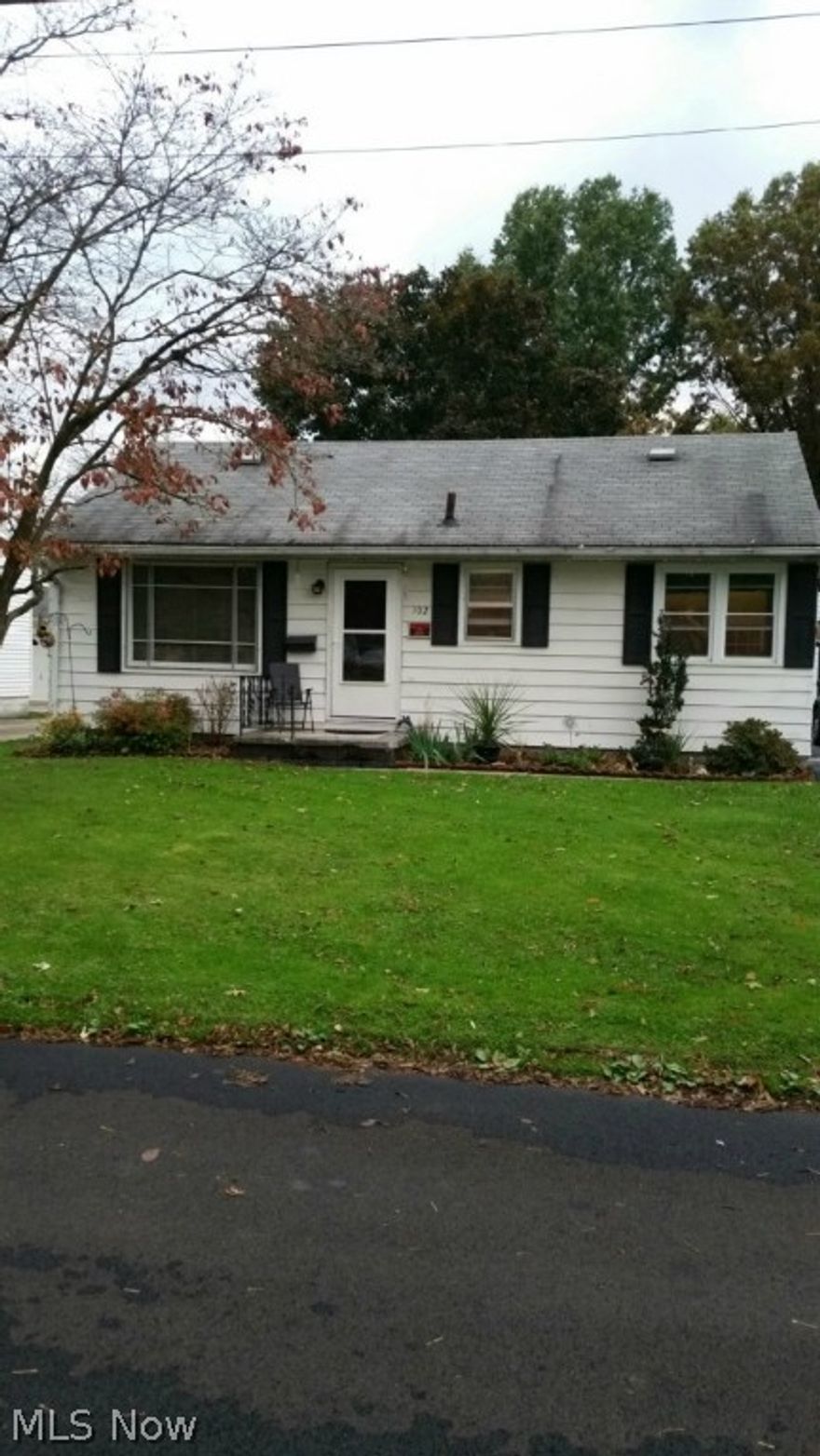 Don't miss out on this adorable home, it has a full finished basement that has been recently waterproofed.  Newer roof on garage, new drain pipes at end of street.  This won't last long, Great house at a great price!