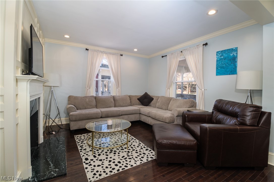 H C Hopkins Ad - Residential