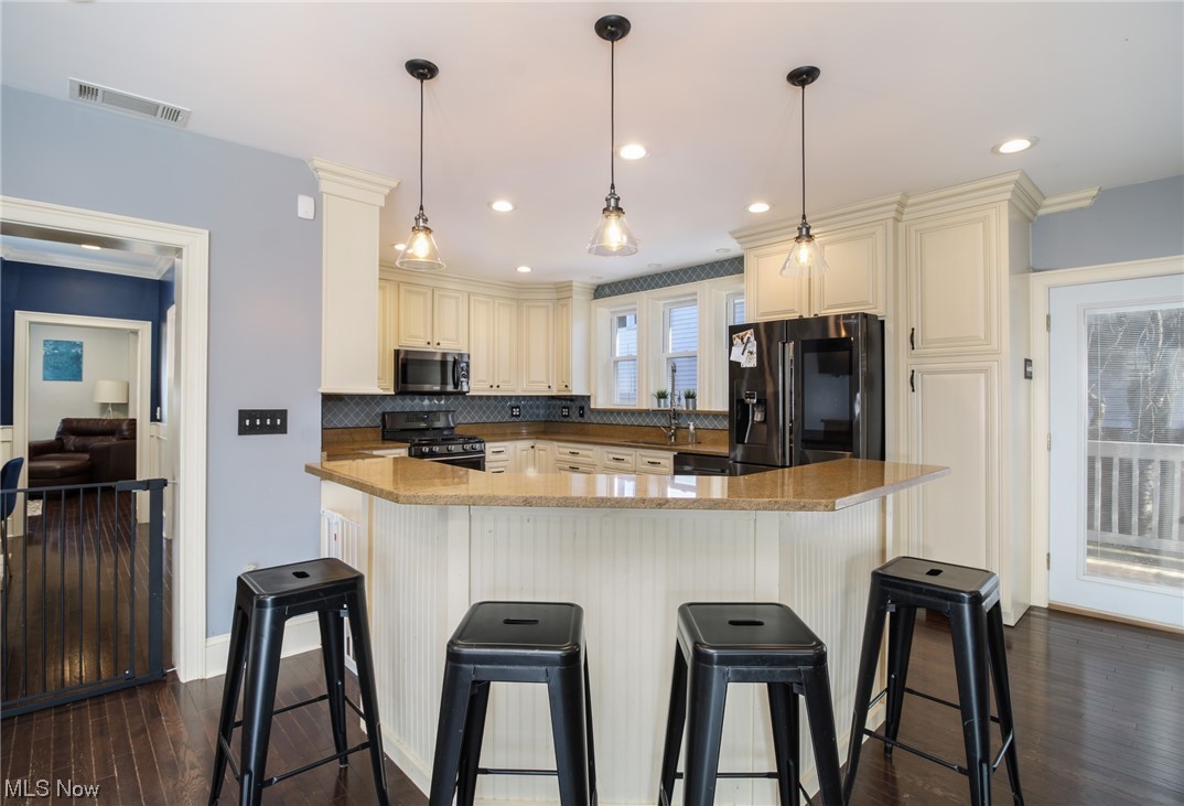 H C Hopkins Ad - Residential