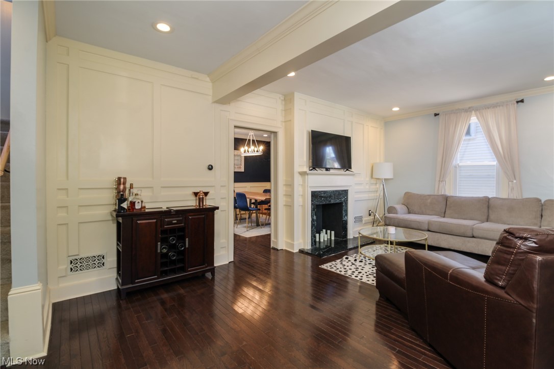 H C Hopkins Ad - Residential