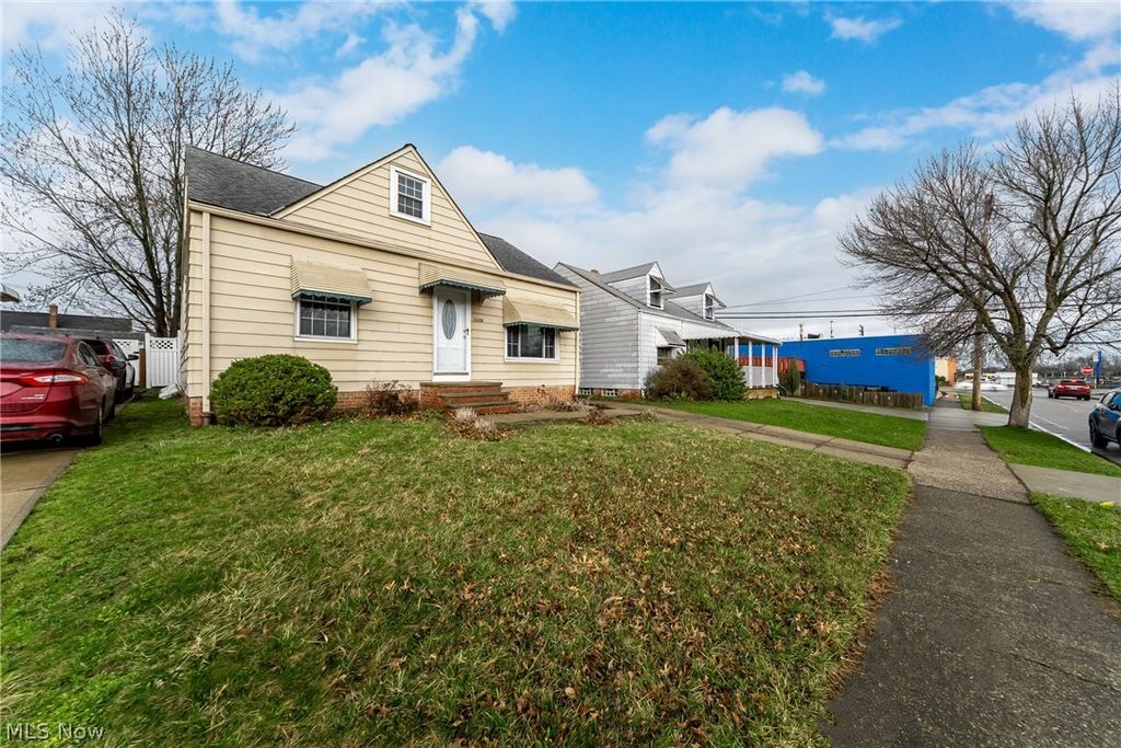 Photo of 5224 W 48th Street, Parma, OH 44134 (MLS # 5192622)