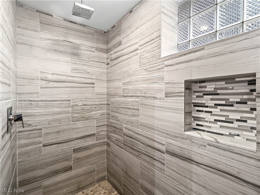 Wayne Ave - Residential