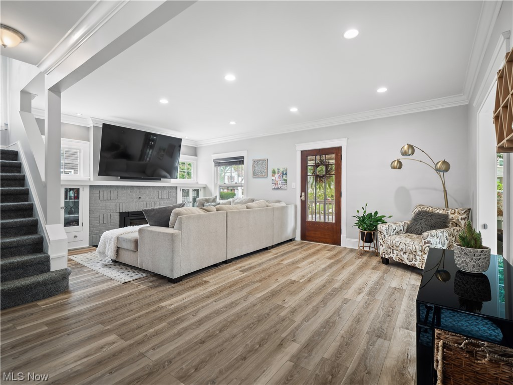 Wayne Ave - Residential