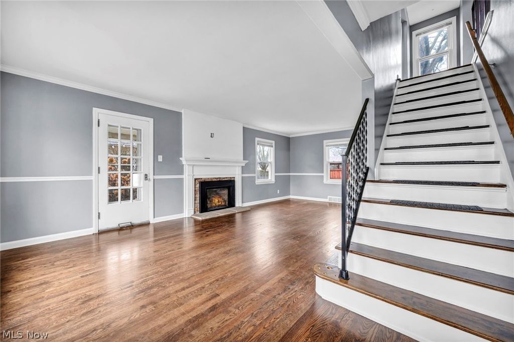 Photo of 300 Russell Avenue, Niles, OH 44446 (MLS # 5198464)