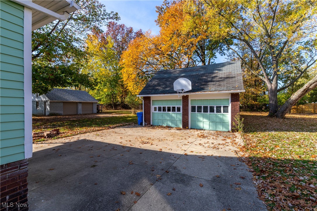 4400 W 143rd Street, Cleveland, Ohio image 37