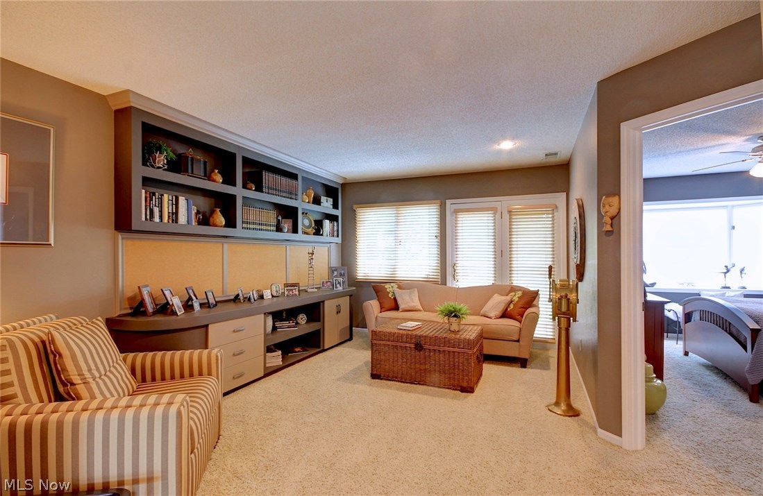 Commodore Island - Residential