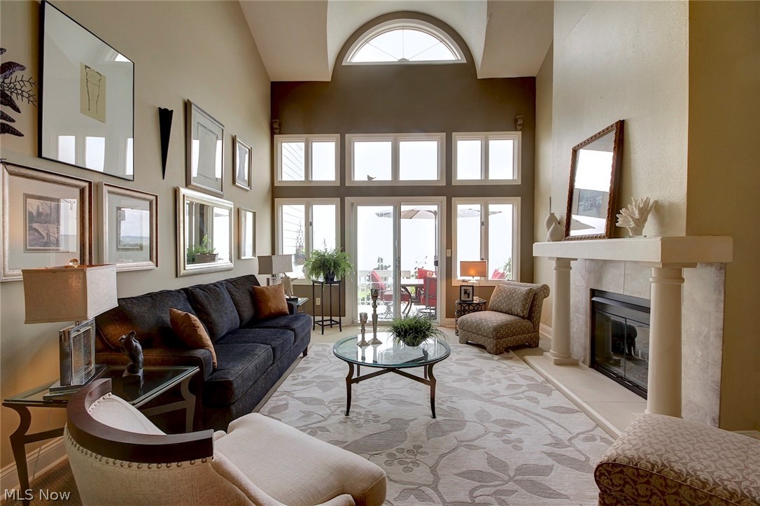 Commodore Island - Residential