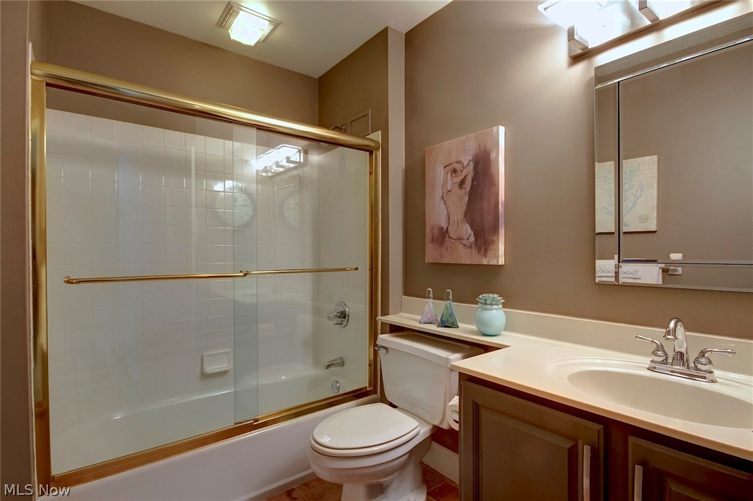 Commodore Island - Residential