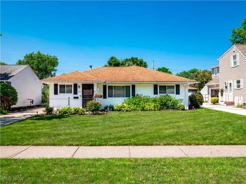 Photo for 274 Erieview Boulevard