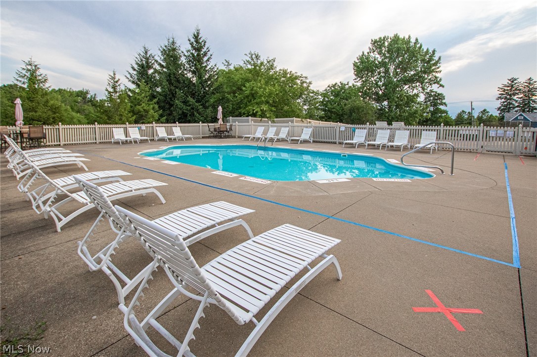 Crossings/West Vly Ph 17 1 Un - Residential