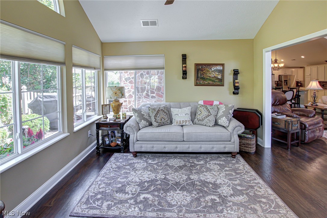 Crossings/West Vly Ph 17 1 Un - Residential