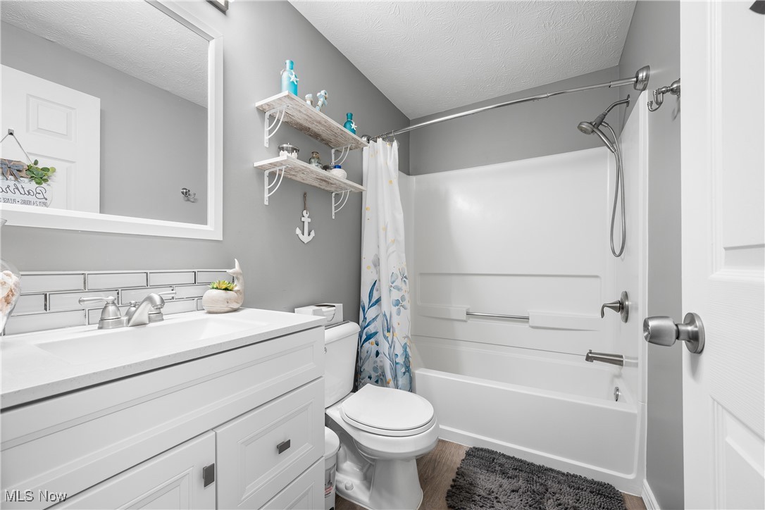 4152 Avon Lake Road, Litchfield, Ohio image 18