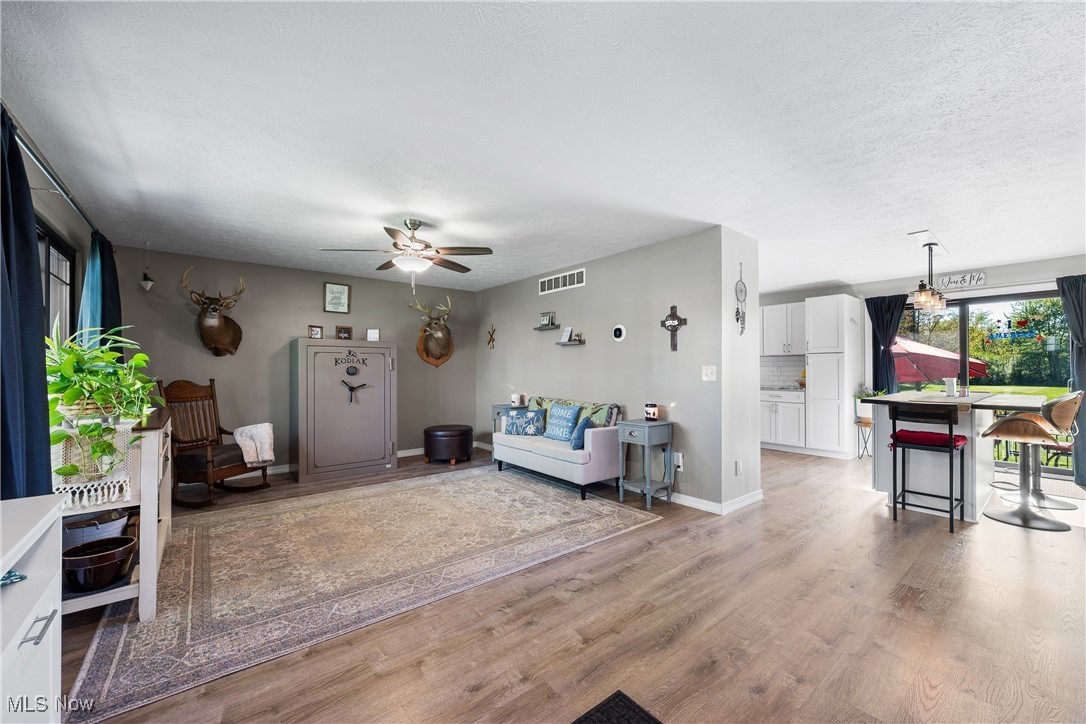 4152 Avon Lake Road, Litchfield, Ohio image 7