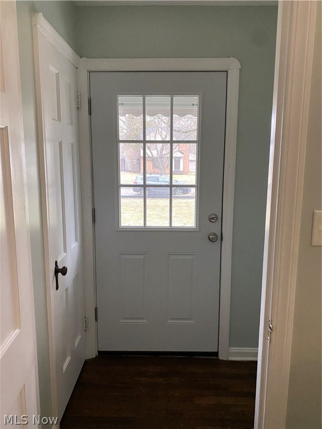 Photo of 1547 Sunview Road, Lyndhurst, OH 44124 (MLS # 5188355)