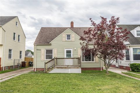 Single Family Residence in Parma OH 6203 Snow Road.jpg