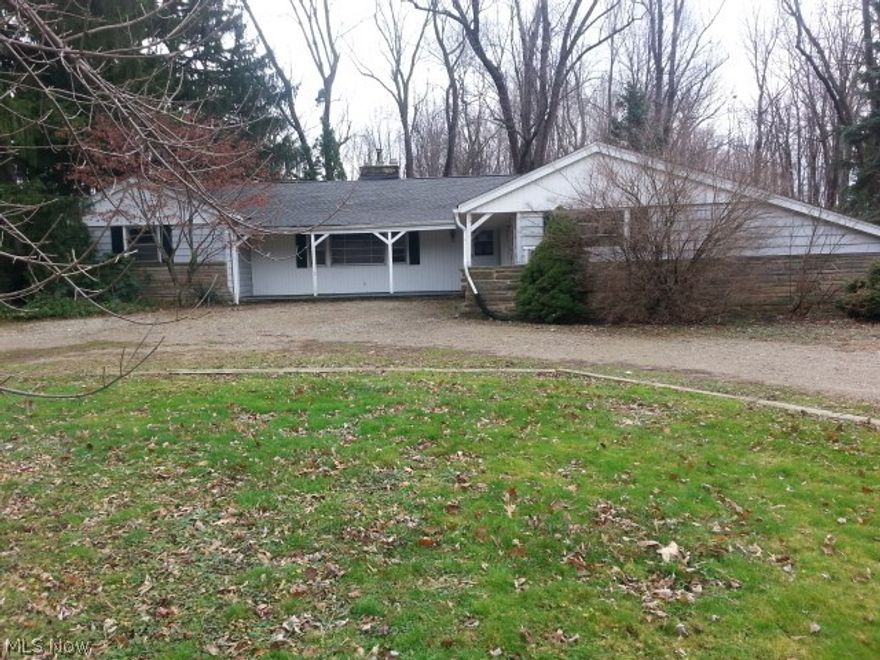 Sprawling ranch home in a great Mentor location! This home features 3 bedrooms, 2 full baths, and over 1800 sq ft! Enter the foyer to the inviting living room with fireplace and hardwood floors. The large kitchen has easy access to a formal dining room and bonus family room with wet bar. Great layout with an attached garage, 1st floor laundry and much more! Set up a showing today!