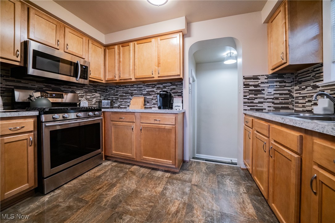 4076 E 155th Street, Cleveland, Ohio image 10