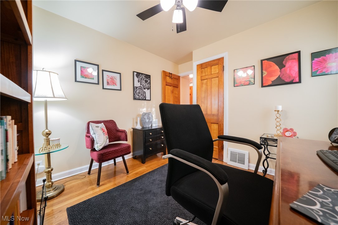 4076 E 155th Street, Cleveland, Ohio image 18